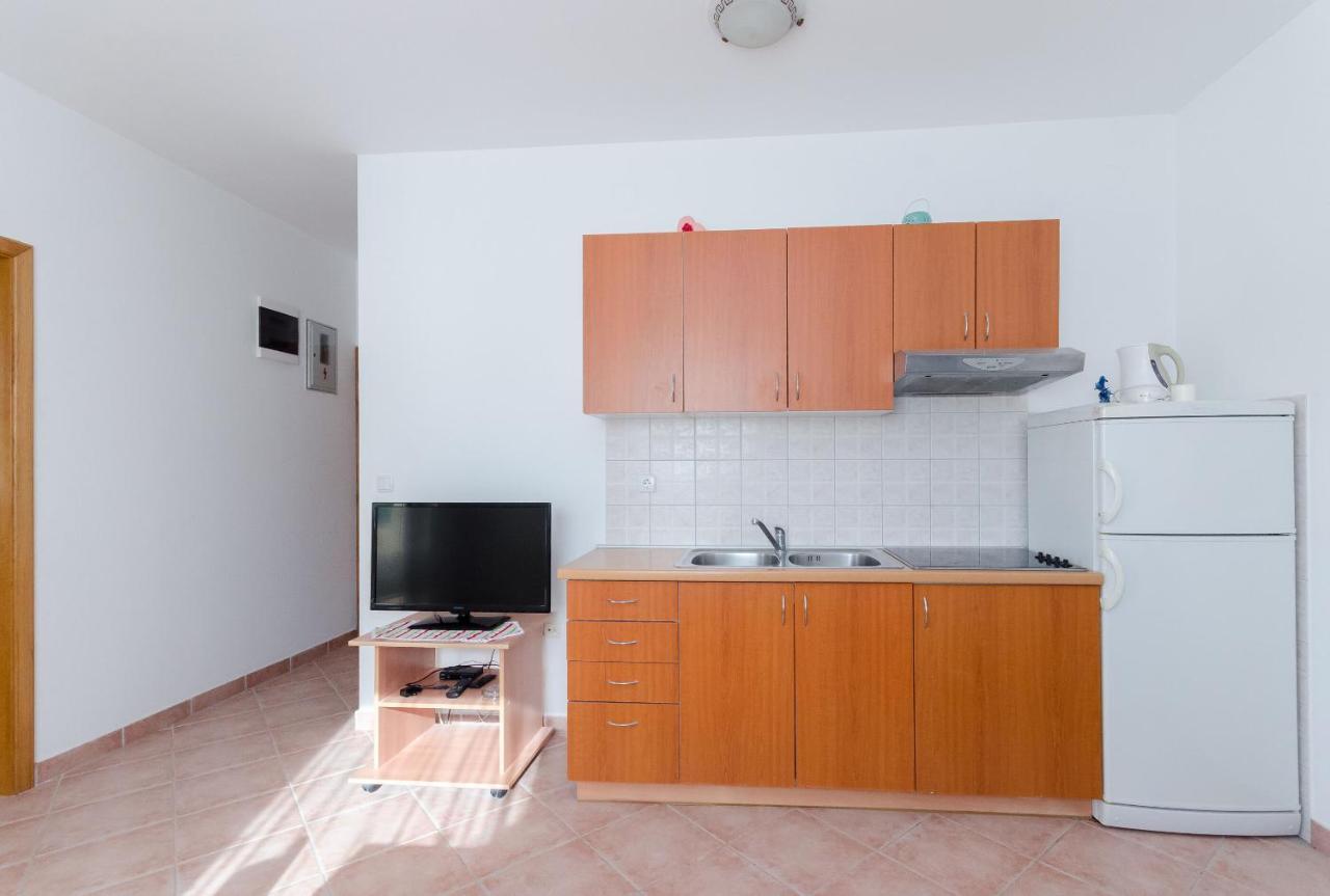 Apartments Alex Лопар Екстер'єр фото