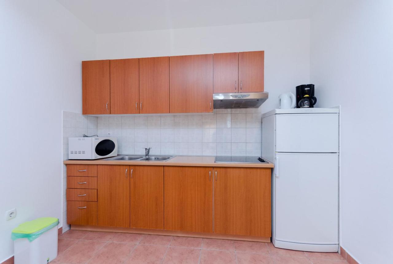 Apartments Alex Лопар Екстер'єр фото