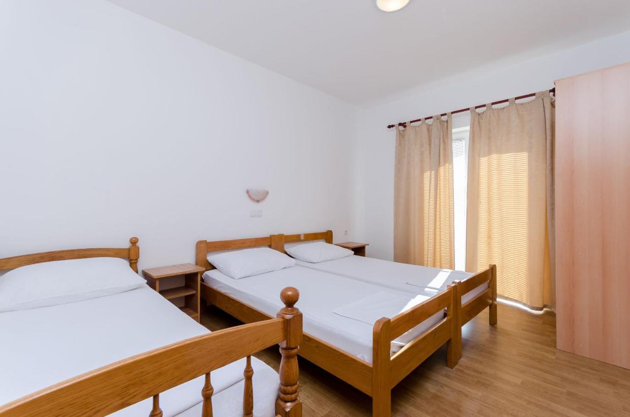 Apartments Alex Лопар Екстер'єр фото